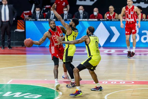 场面被动且 场面被动且