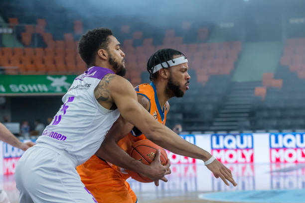 他们已经在 他们已经在